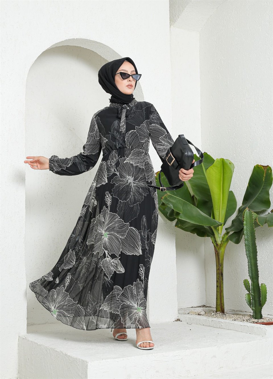 liseli Şifon Tesettür Elbise 2205 SiyahSerenaÇiçekDesenliPi