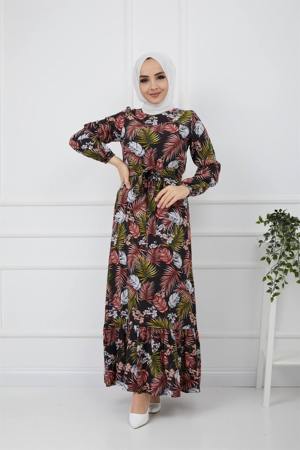 Yaprak Desen Kuşaklı Tesettür Elbise 10265 Siyah