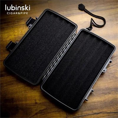 Lubinski Seyahat Puro Kutusu Humidor Kırılmaz Plastik Siyah Lion Logo 5s