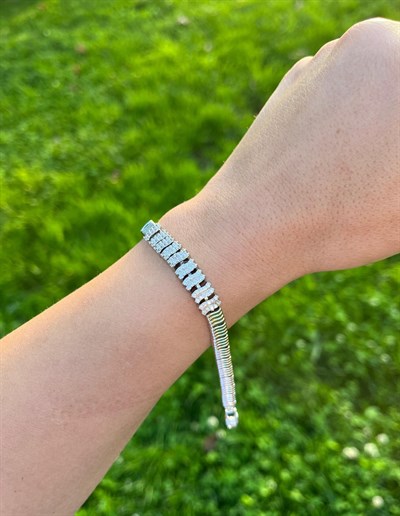 14K Gümüş Renkli Dizilimli Taşlı Bileklik