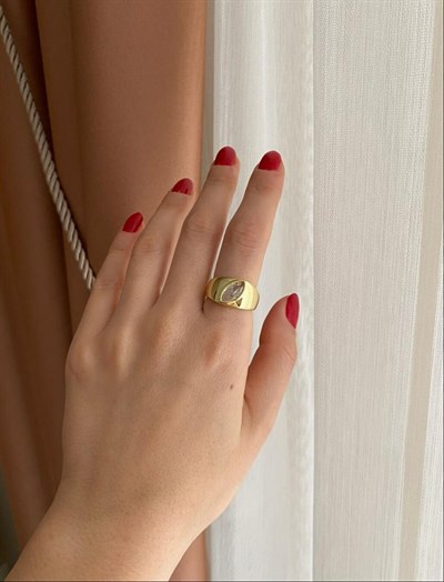 Oval Taşlı Gold Yüzük