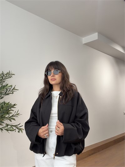 Beli Pileli Yarasa Kol Ceket Siyah