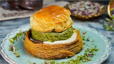 Kral Tacı + Hamburger Baklava