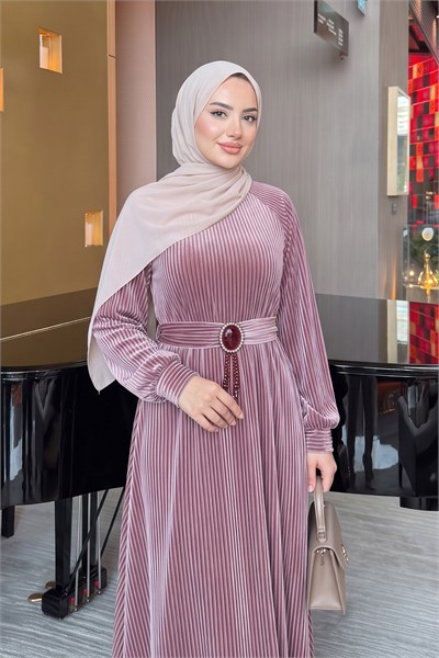 Reglan Kol Kadife Elbise - PUDRA