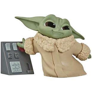 Hasbro Star Wars The Bounty Collection Series 2 The Child “Baby Yoda”  Touching Buttons Pose konsolkulubu.com