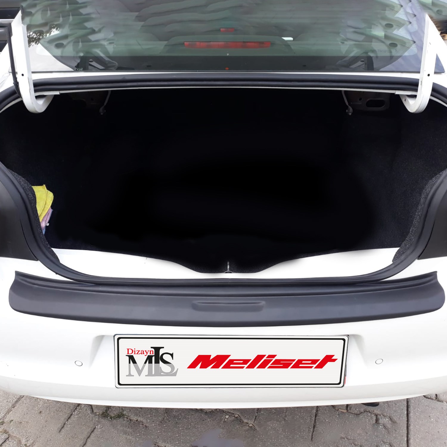 Citroen C-Elysee Mat Siyah Arka Tampon Eşiği 2012 Yılı ve Sonrasına Uyumludur