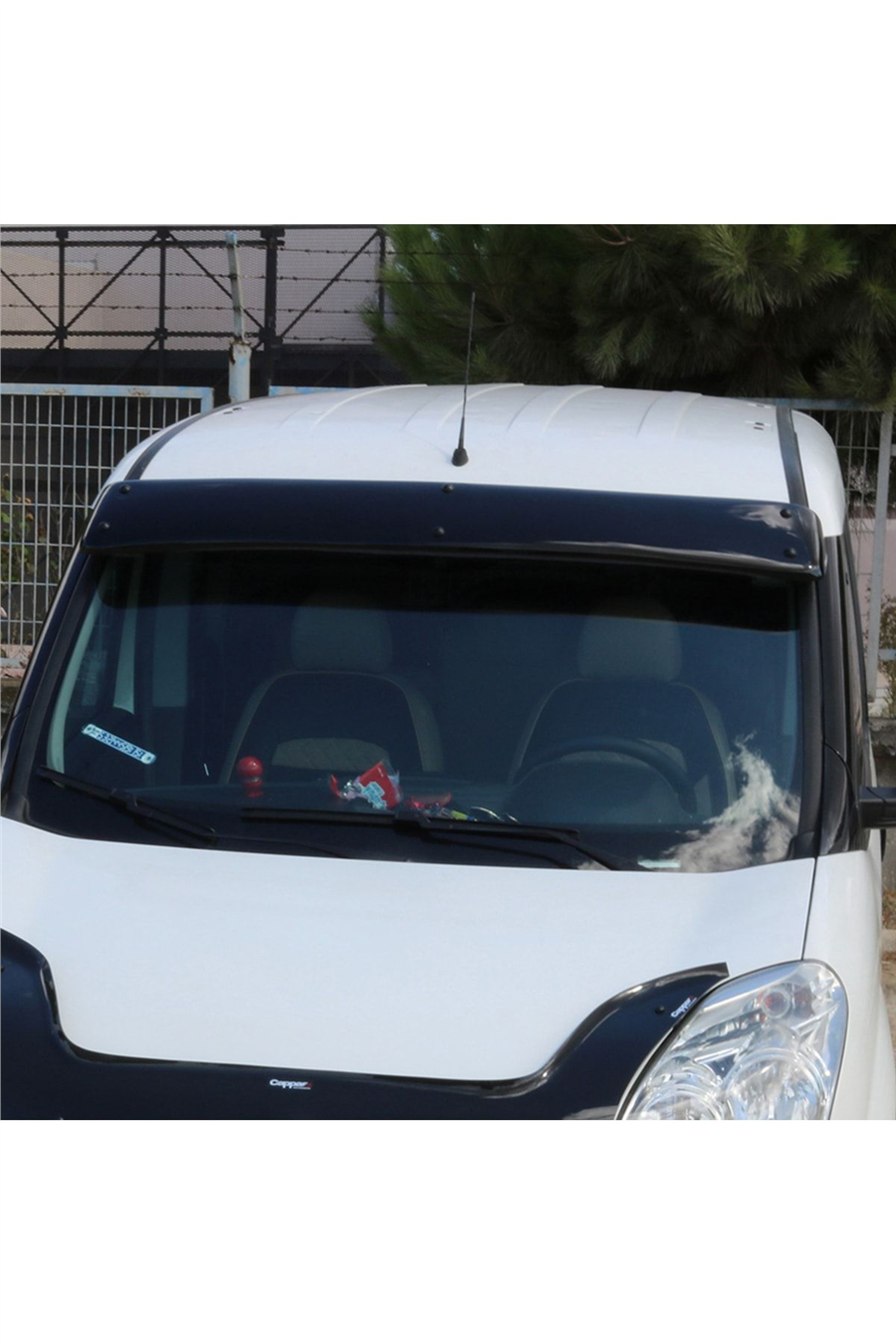 Fiat Doblo Ön Cam Güneşliği 2010-2015 Arası Uyumlu