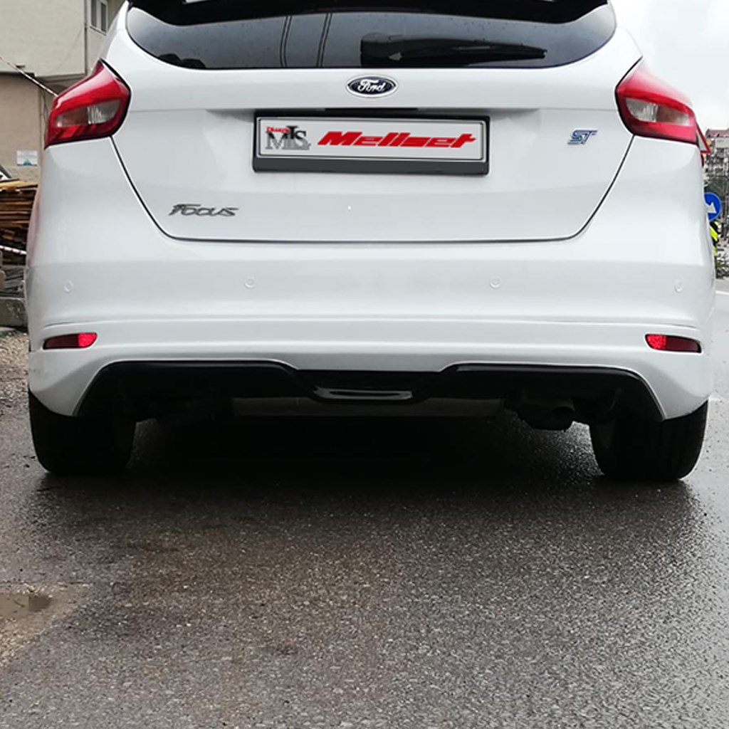 Ford Focus 3 HB Arka Karlık 2011-2014 Yılı ve Arasına Uyumludur