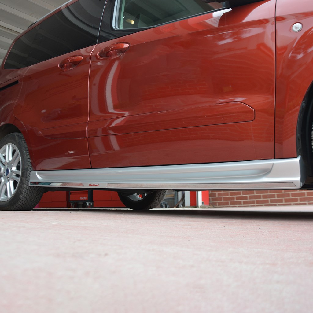 Ford Tourneo Courier Yan Marşpiel 2014-2024 Yılı ve Arasına Uyumludur