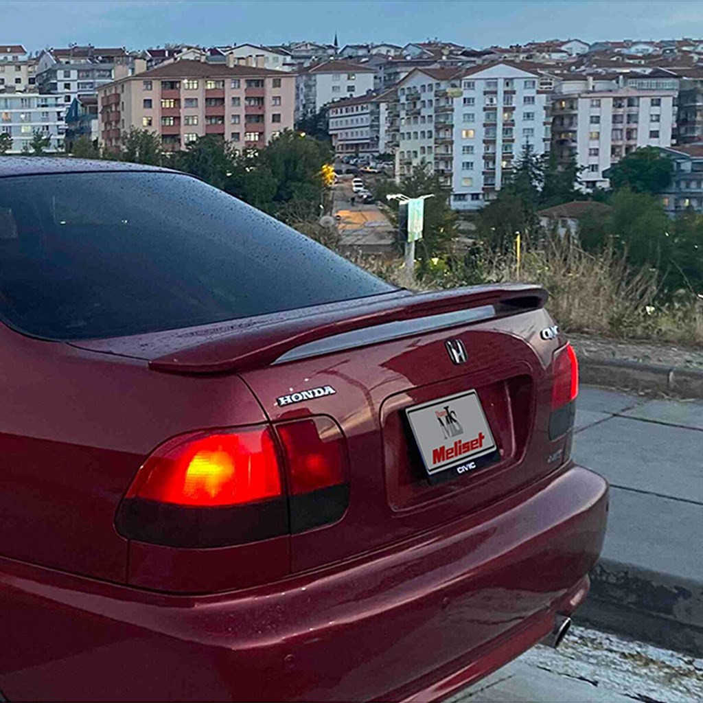 Honda Civic Işıklı Spoiler 1998-2001 Yılı ve Arasına Uyumludur