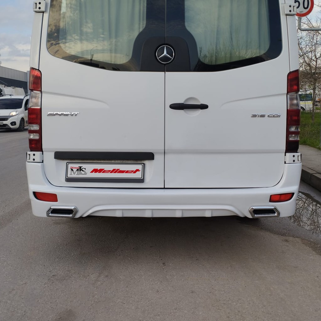 Mercedes Sprinter W906 Facelift Çift Egzoz Arka Tampon Geçme 2014-2018 Yılı ve Arasına Uyumludur