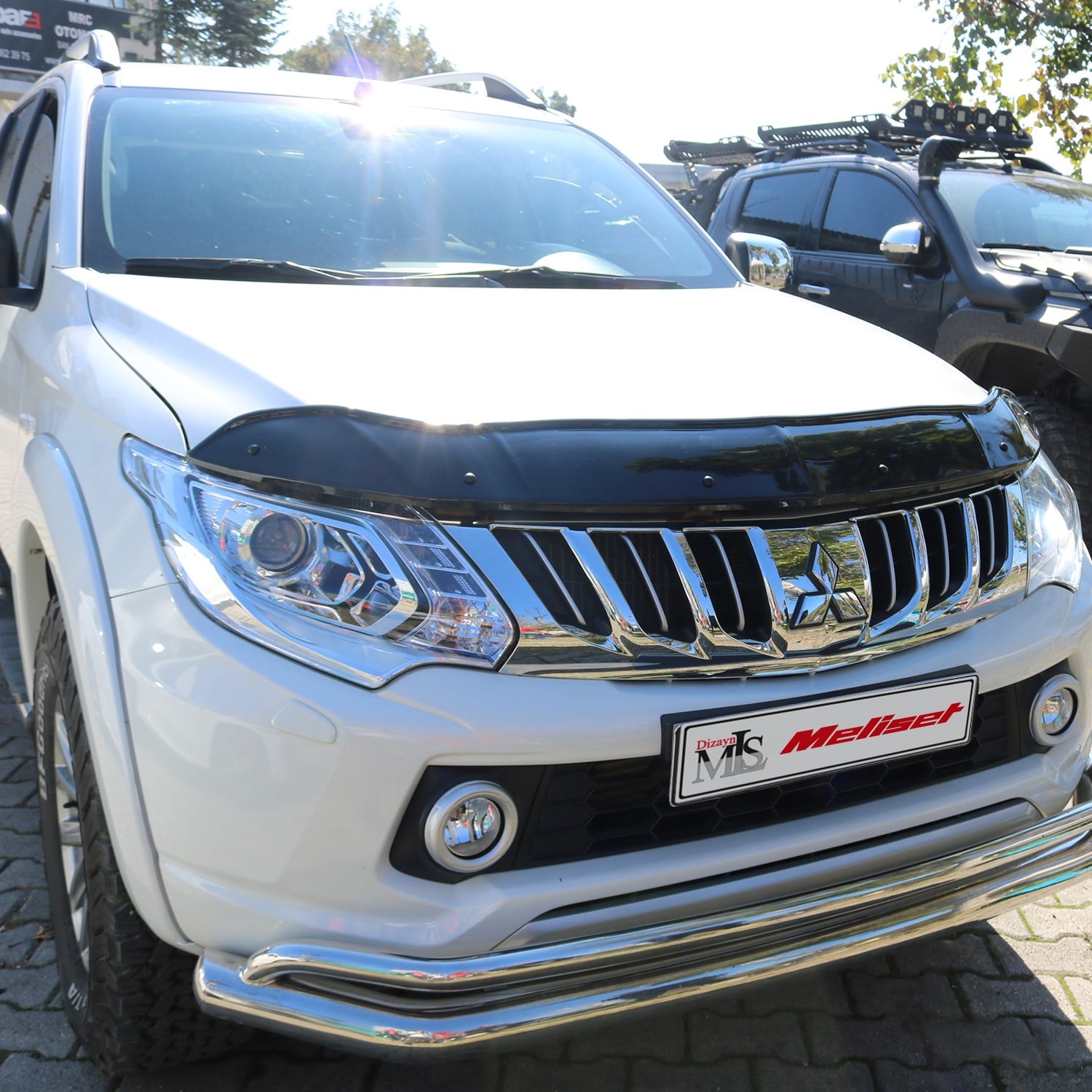 Mitsubishi L200 Ön Kaput Rüzgarlığı 2015-2019 Yılı ve Arasına Uyumludur