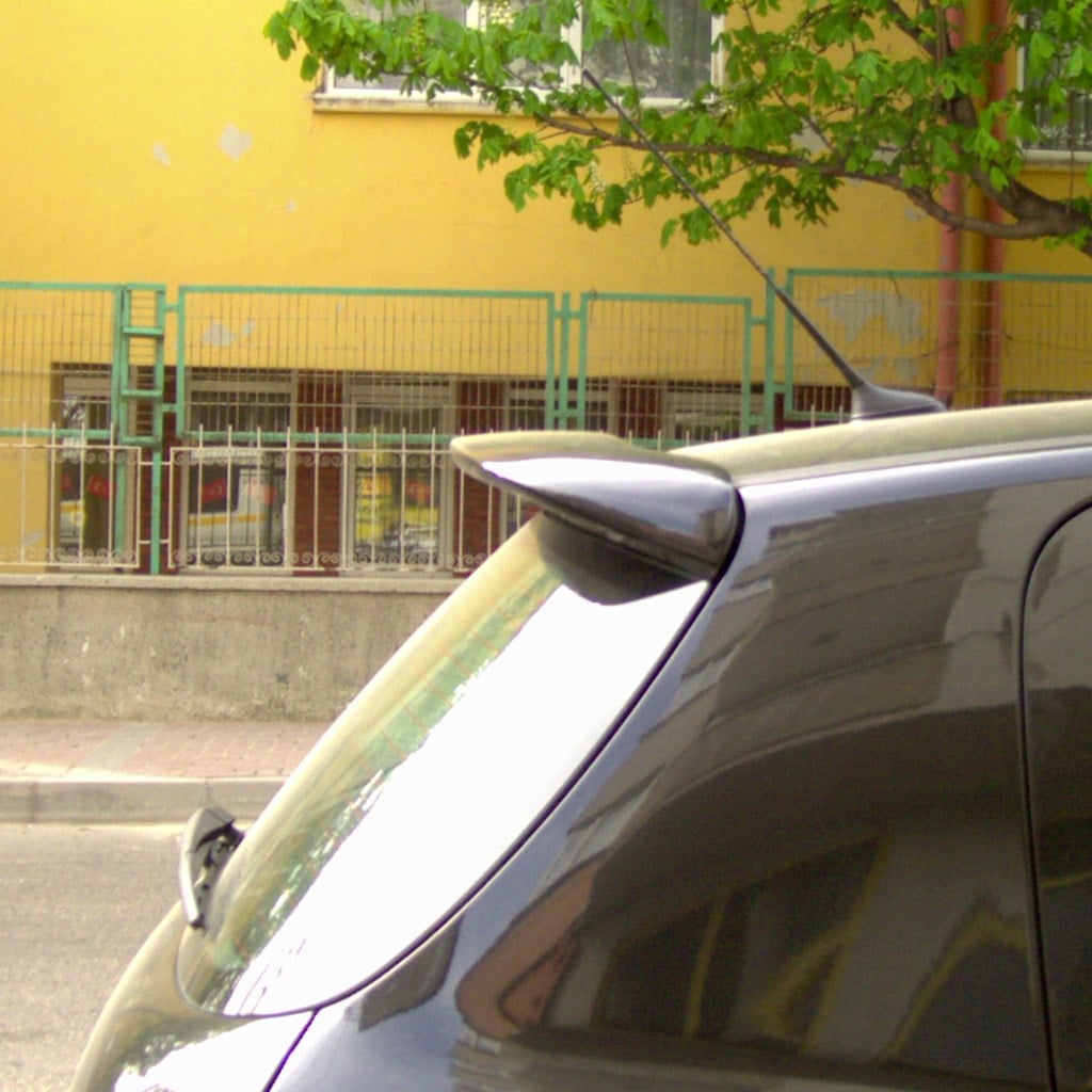 Peugeot 307 Cam Üstü Spoiler 2001 Yılı ve Sonrasına Uyumludur