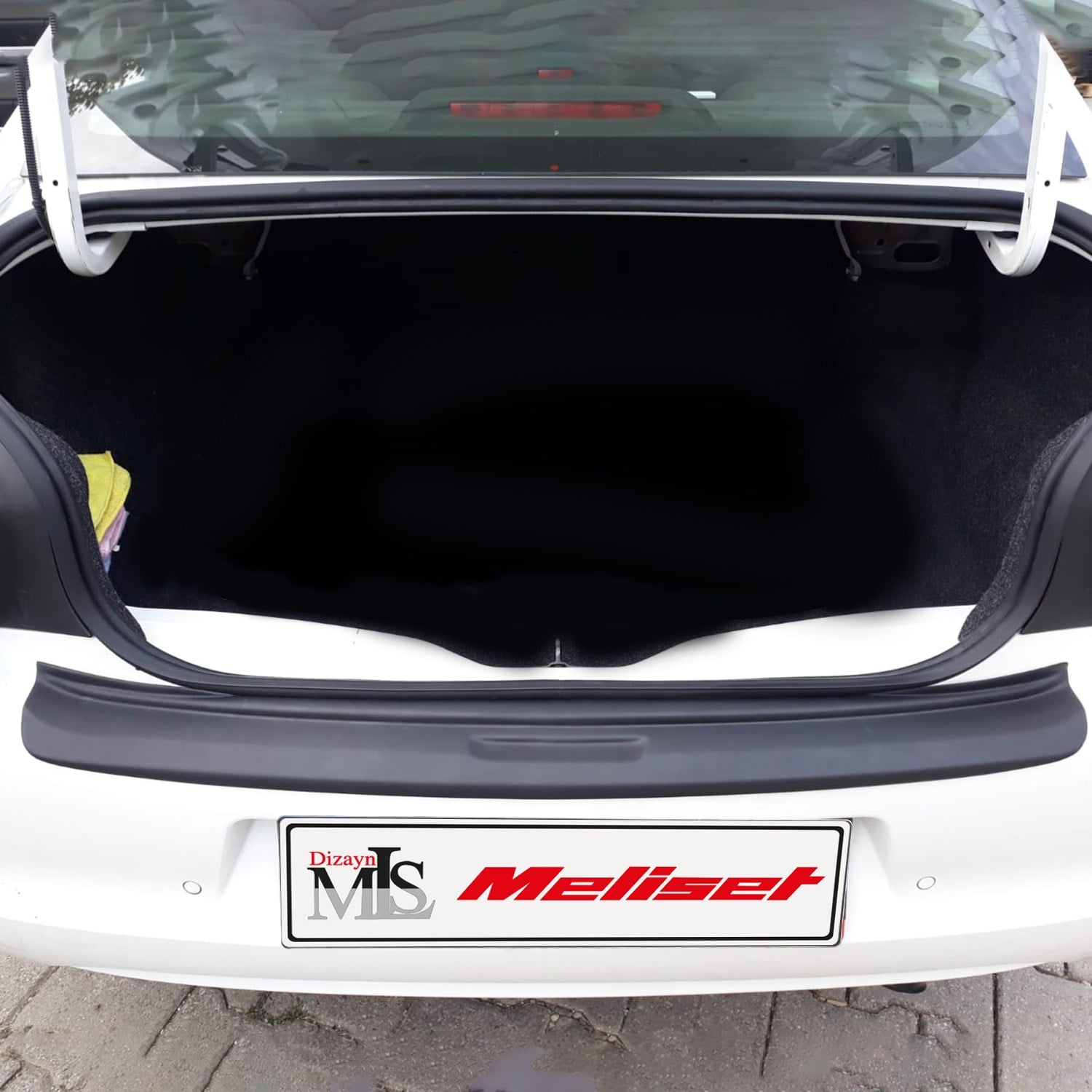 Citroen C-Elysee Mat Siyah Arka Tampon Eşiği 2012 Yılı ve Sonrasına Uyumludur