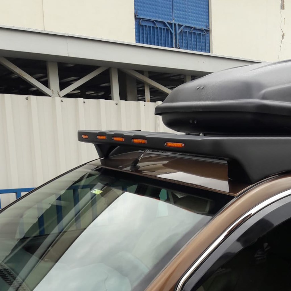 Dacia Duster Uyumlu Işıklı Ön Siperlik 2009-2017 Yılı Arasına Uyumludur