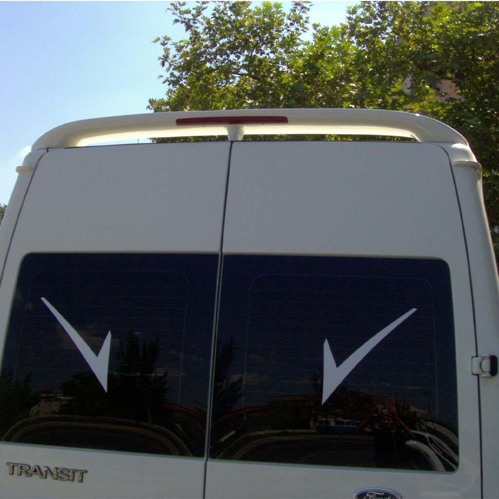 Ford 350'lik Transit Işıklı Spoiler 2007-2013 Yılı ve Arasına Uyumludur