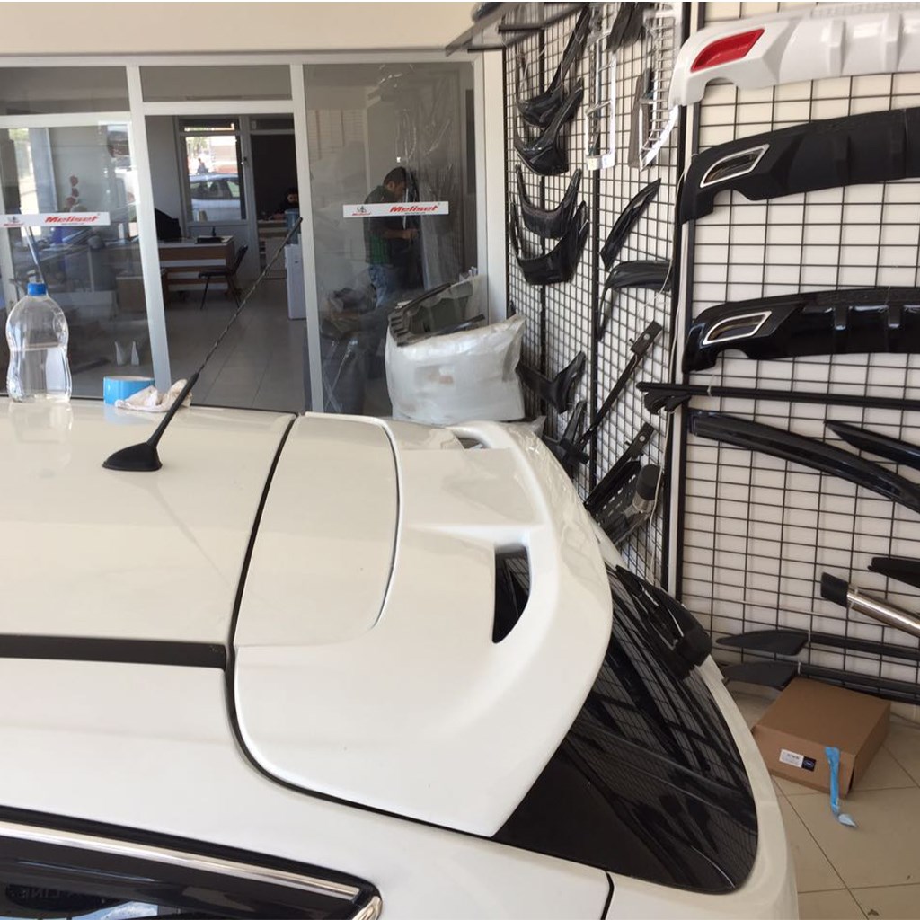 Ford Focus 3 HB Spoiler 2011-2017 Yılı ve Arasına Uyumludur