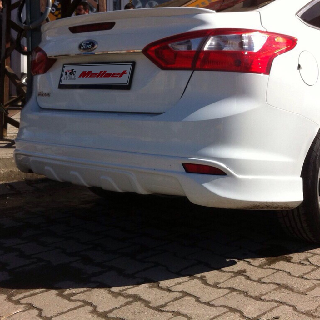 Ford Focus 3 SD Arka Karlık 2011-2014 Yılı ve Arasına Uyumludur