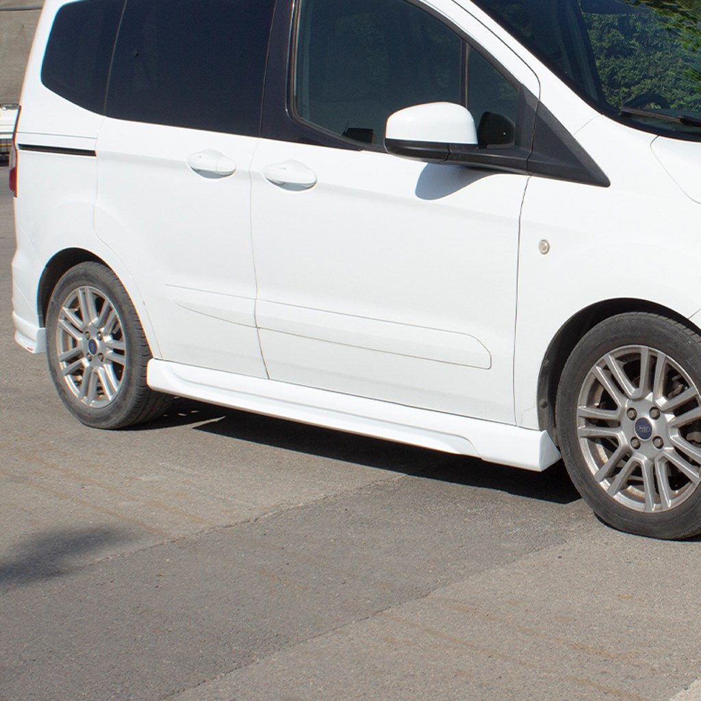 Ford Tourneo Courier Sport Model Yan Marşpiel 2014-2024 Yılı ve Arasına Uyumludur