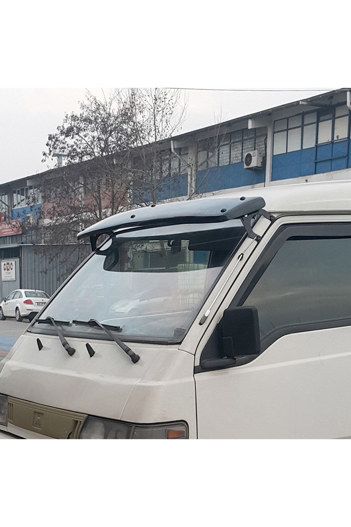 Mitsubishi L300 Ön Cam Güneşliği 1990 Ve Sonrası Uyumlu