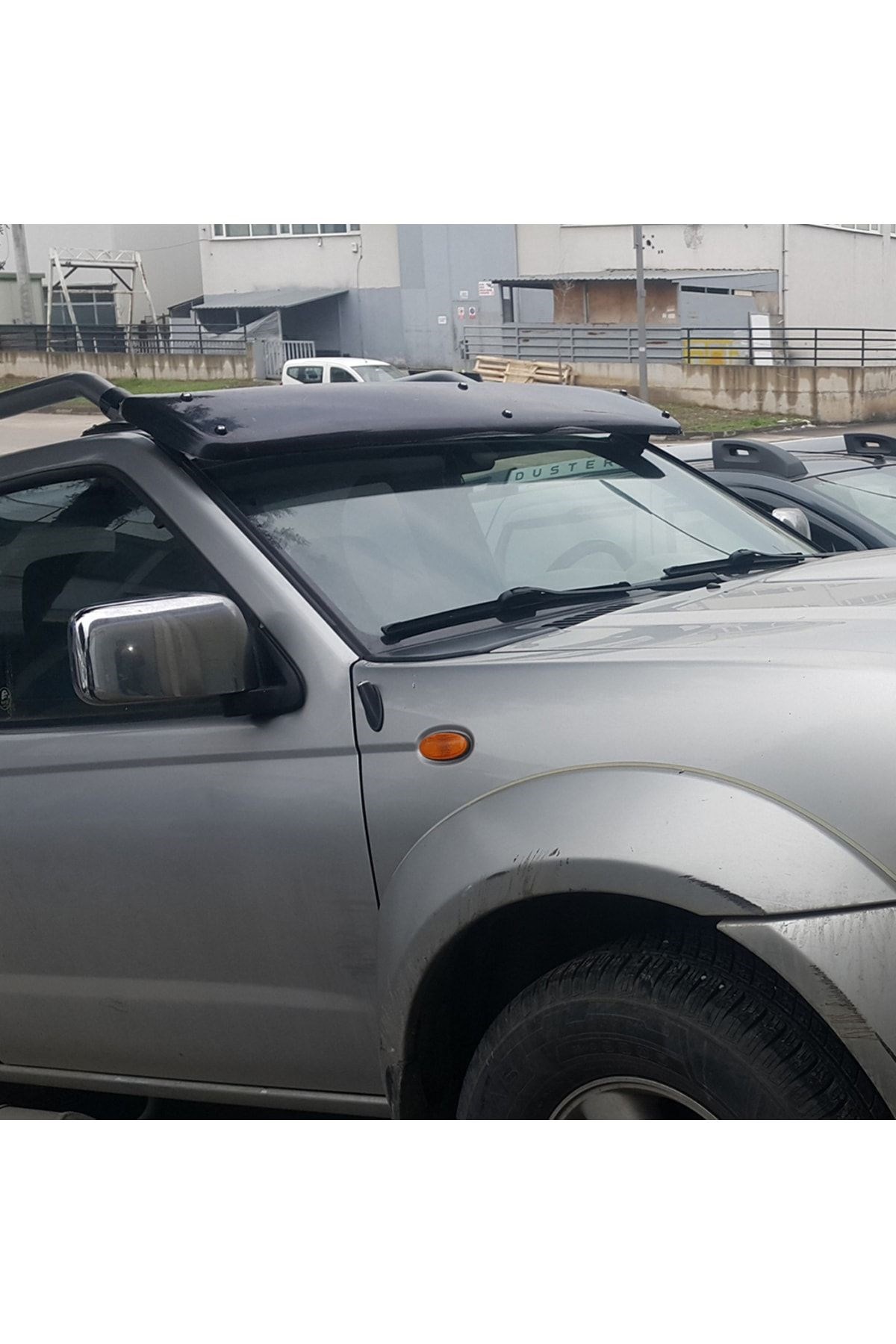 Nissan Navara Ön Cam Güneşliği 2006-2015 Arası Uyumlu