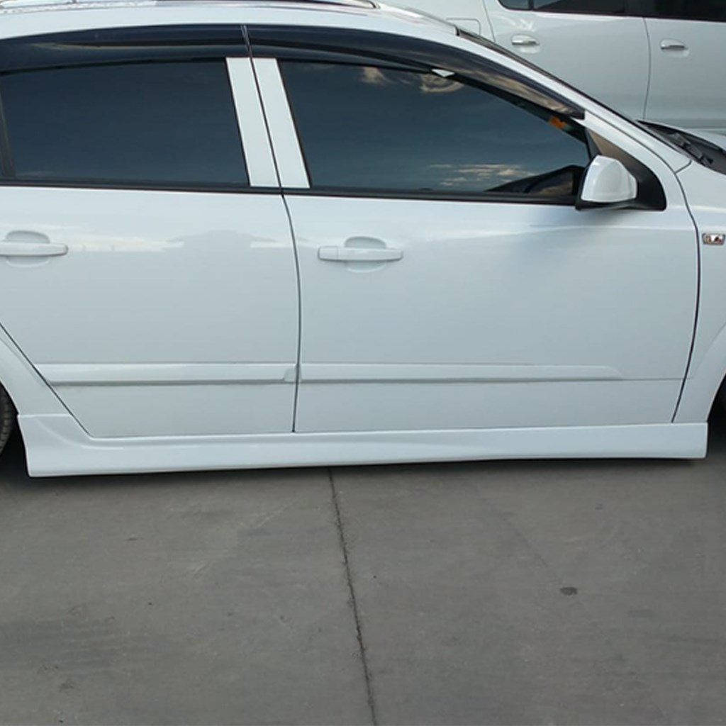 Opel Astra H HB Yan Marşpiel 2004-2010 Yılı ve Arasına Uyumludur
