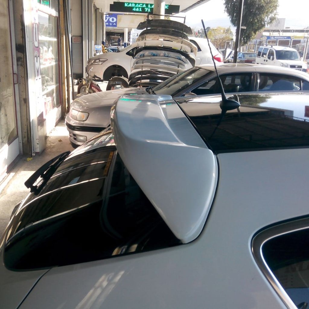 Opel Astra J HB Spoiler 2010-2015 Yılı ve Arasına Uyumludur