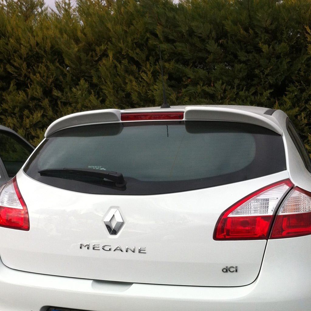 Renault Megane 3 HB Cam Üstü Spoiler 2010-2014 Yılı ve Arasına Uyumludur