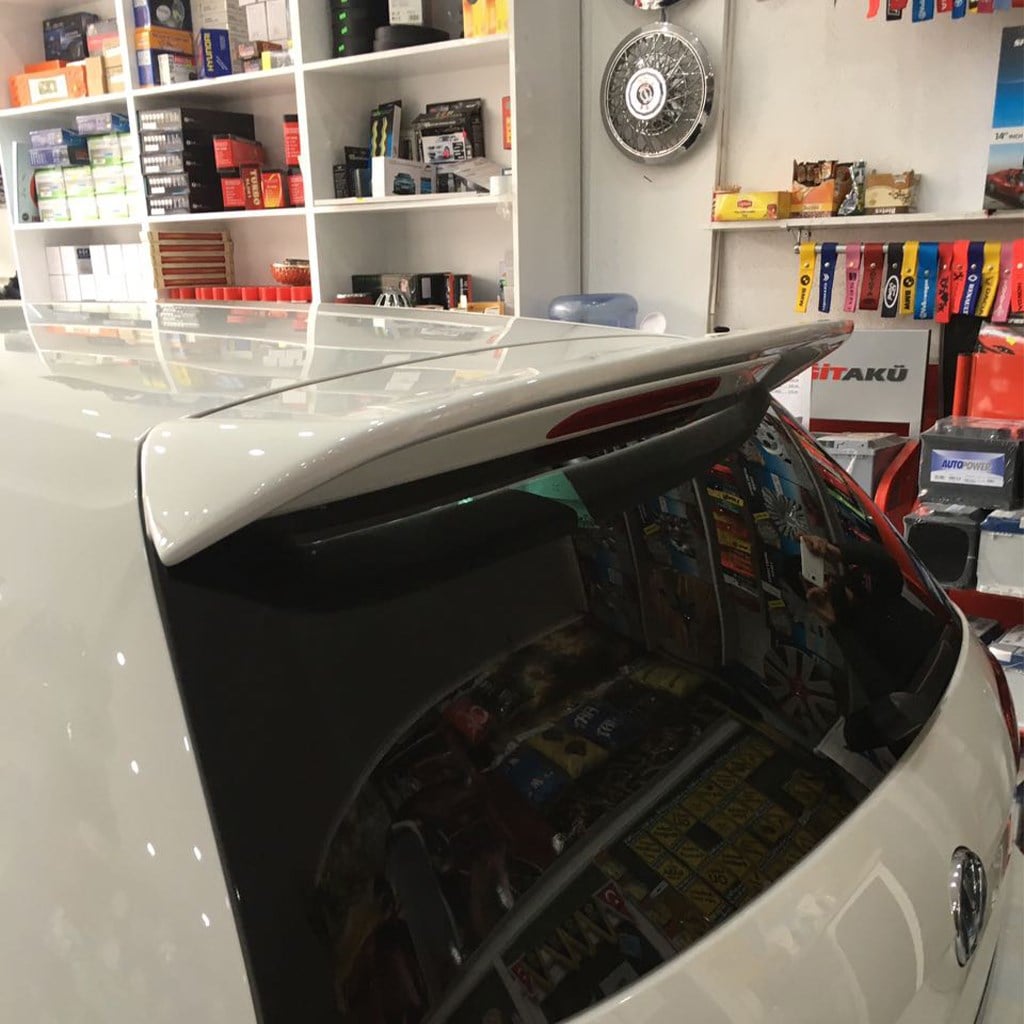 Volkswagen Golf 7 Cam Üstü Spoiler 2013-2020 Yılı ve Arasına Uyumludur