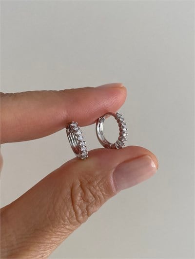 Özel Seri Sıralı Taşlı Minimal Halka Küpe