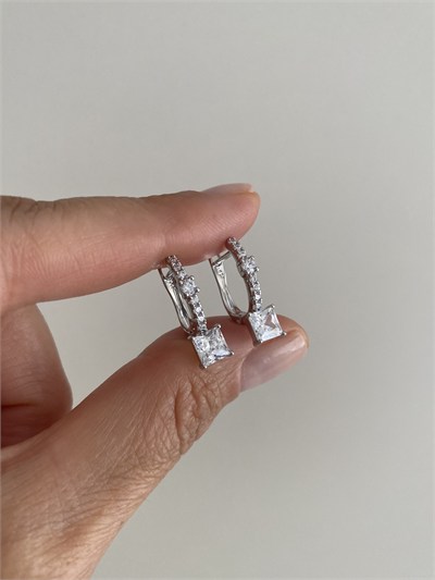 Özel Seri Swarovski Kare Taşlı Halka Küpe