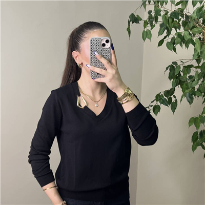 Aksesuarlı Triko Siyah Renk