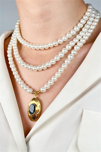 Gold-Plated Triple Pearl Design Necklace with Ends - Black
