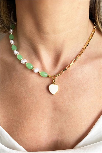 White Heart Detail Pearl and Green Stone Necklace