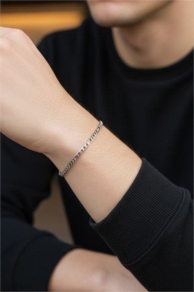 Men’s Slim Figaro Stainless Steel Bracelet - Silver-Tone, 3 mm, Classic Chain Design