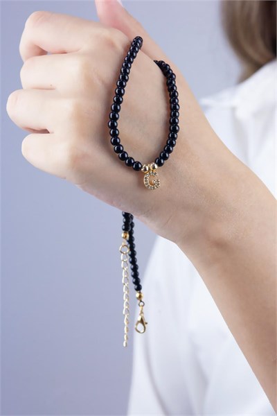G Letter Black Pearl Design Necklace