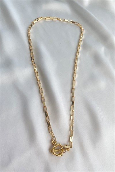 Geometric Gold Chain Necklace