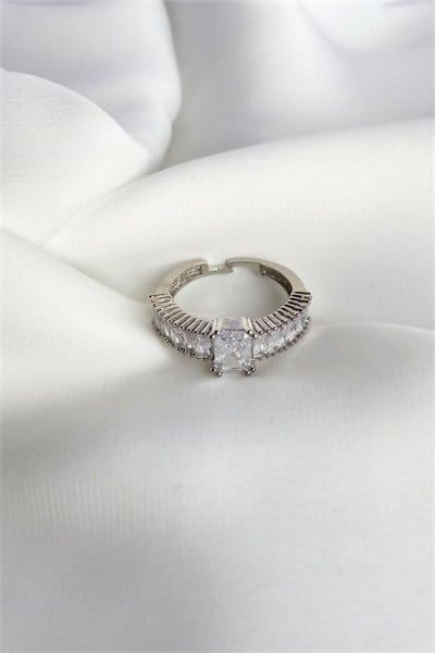 Silver Zircon Stone Detail Ring