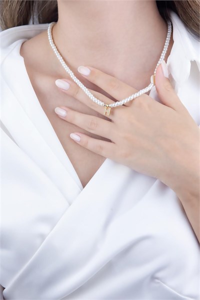 H Letter White Pearl Design Necklace