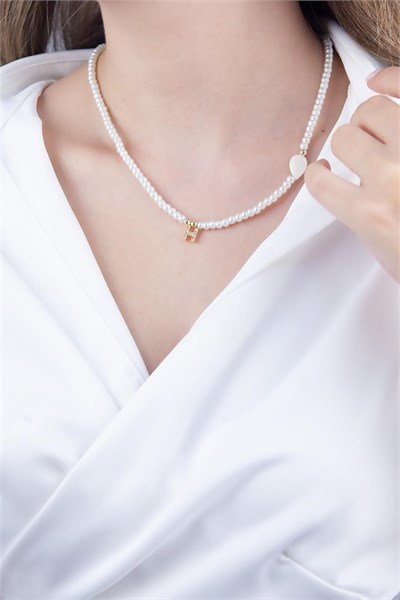 H Letter White Pearl Design Necklace