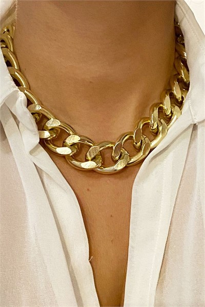 Thick Gold Colored Chain Necklace
