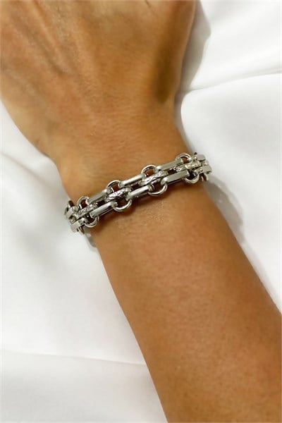 Thick Silver Colored Chain Bracelet
