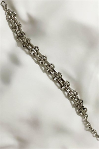 Thick Silver Colored Chain Bracelet