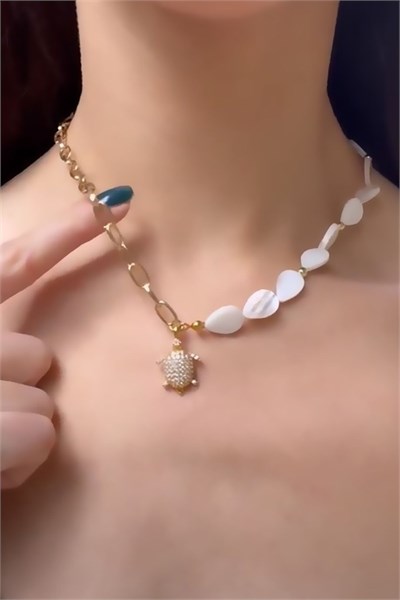 Turtle Detail Bone and Gold Chain Necklace