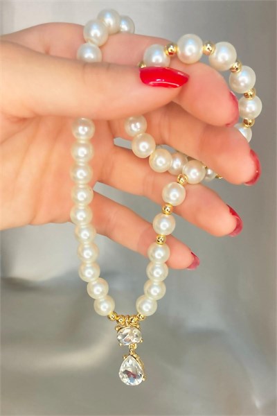 Crystal Winged Dorica Detailed Pearl Necklace - White