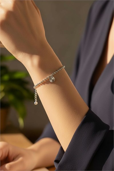 Small Dorica Model Xuping Non-Tarnish Silver Womens Bracelet