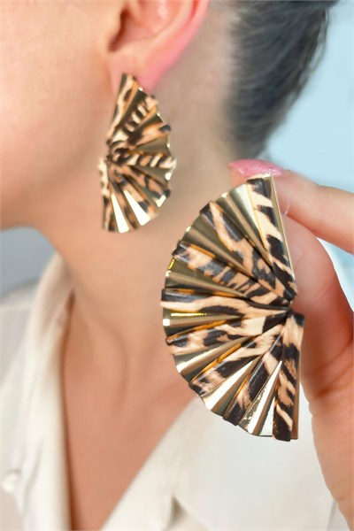 Leopard Pattern Fan Model Earrings - Gold