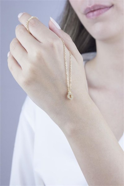 Ö Letter Gold Chain Necklace