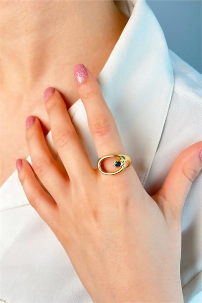 Oval Stone Ring - Gold