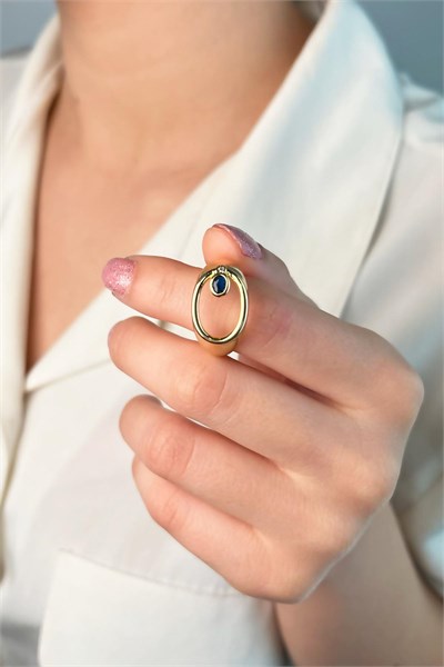 Oval Stone Ring - Gold